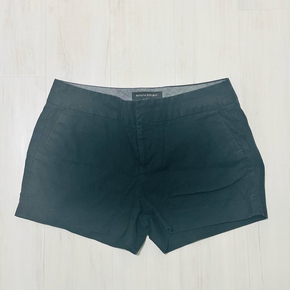 Banana Republic Women's Classic Black Shorts